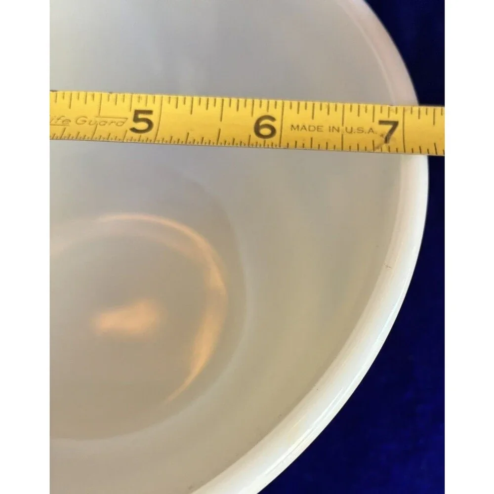 Vtg Pyrex Homestead #402 1.5 Liter Mixing Bowl Beige with Blue Floral Design GUC